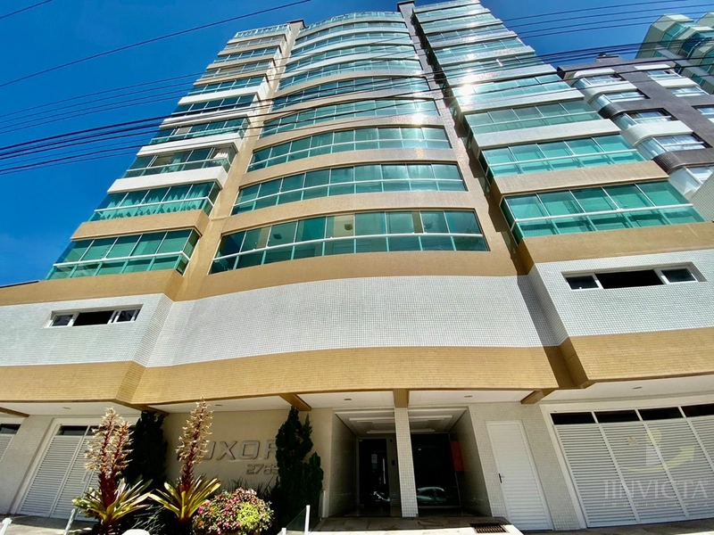 NAVEGANTES! DE FRENTE COM VISTA E SACADÃO ! FINAMENTE MOBILIADO!: 1ª foto da galeria de imagens do imóvel