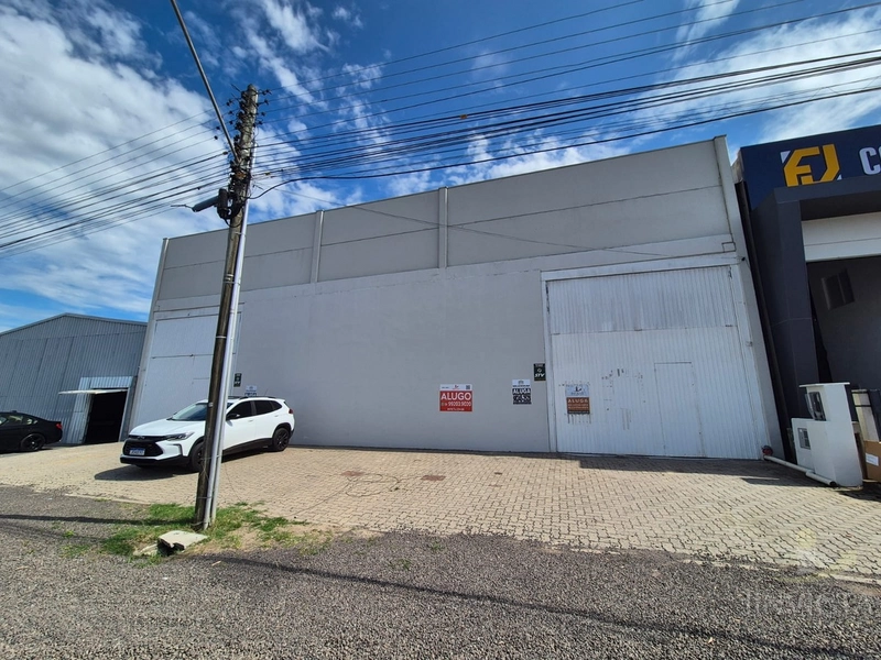 Pavilhão com 800m²: 1ª foto da galeria de imagens do imóvel