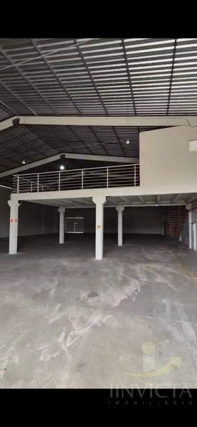 Pavilhão com 800m²: 8ª foto da galeria de imagens do imóvel