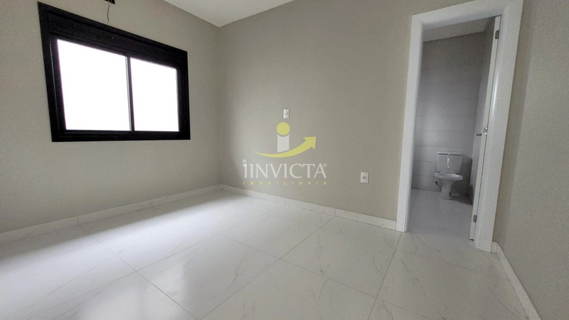 Casa Nova a Poucos Metros do Mar – Conforto, Estilo e Qualidade de Vid: 11ª foto da galeria de imagens do imóvel
