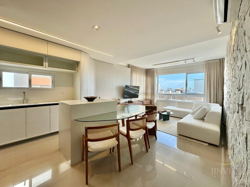 MAGNÍFICO 3 DORMITÓRIOS MOBILIADO E DECORADO, VISTA MAR.: 1ª foto da galeria de imagens do imóvel