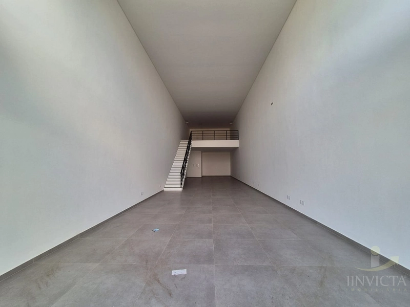 Loja Comercial para Locação Anual na Av. Central.: 4ª foto da galeria de imagens do imóvel