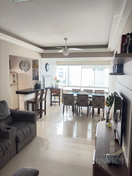 EXCELENTE  2 DORMITÓRIOS, MOBILIADO, NO CENTRO A POUCOS METROS DO MAR!: 1ª foto da galeria de imagens do imóvel