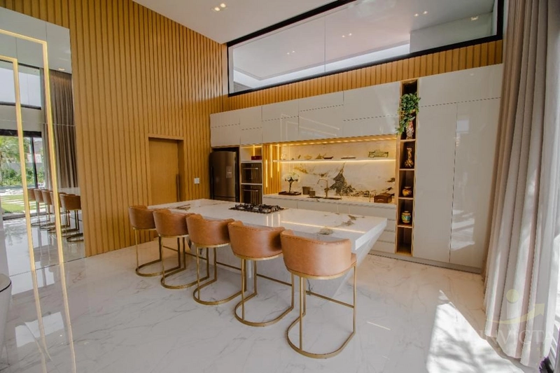 Casa com 4 suítes mobiliada e decorada em Condomínio: 8ª foto da galeria de imagens do imóvel