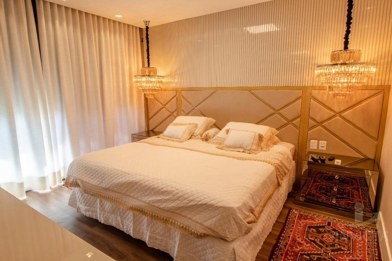 Casa com 4 suítes mobiliada e decorada em Condomínio: 2ª foto da galeria de imagens do imóvel