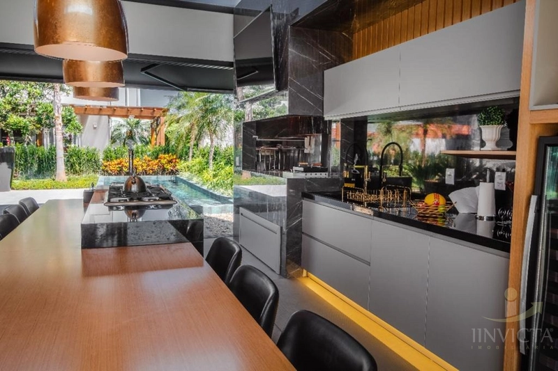 Casa com 4 suítes mobiliada e decorada em Condomínio: 18ª foto da galeria de imagens do imóvel