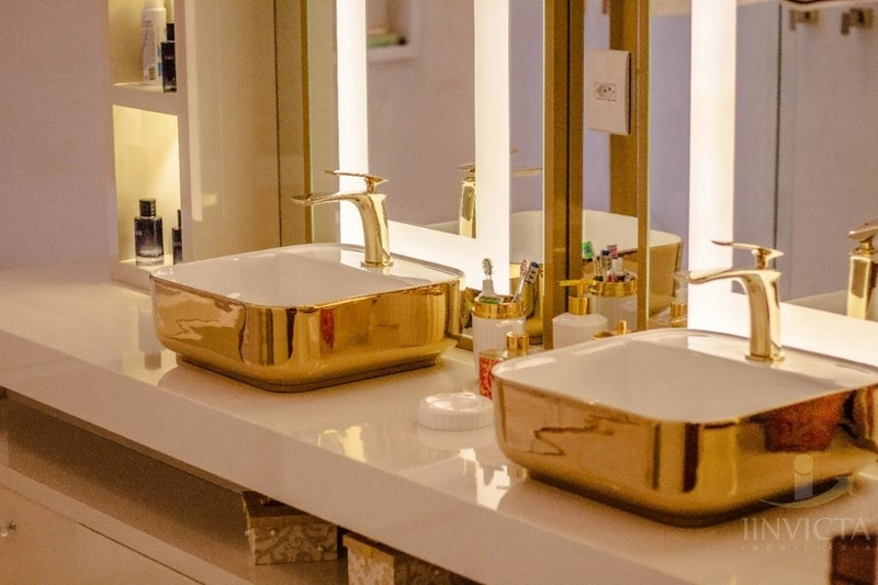 Casa com 4 suítes mobiliada e decorada em Condomínio: 31ª foto da galeria de imagens do imóvel