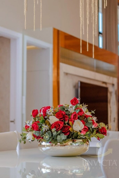 Casa com 4 suítes mobiliada e decorada em Condomínio: 27ª foto da galeria de imagens do imóvel