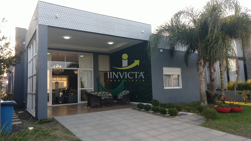 CASA EM CONDOMINIO FECHADO