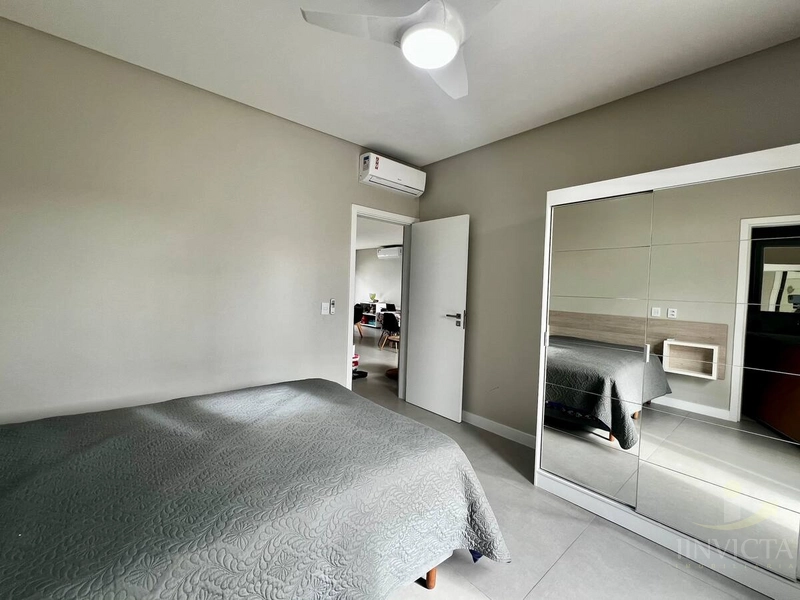 Casa em condomínio fechado disponível para locação anual: 2ª foto da galeria de imagens do imóvel