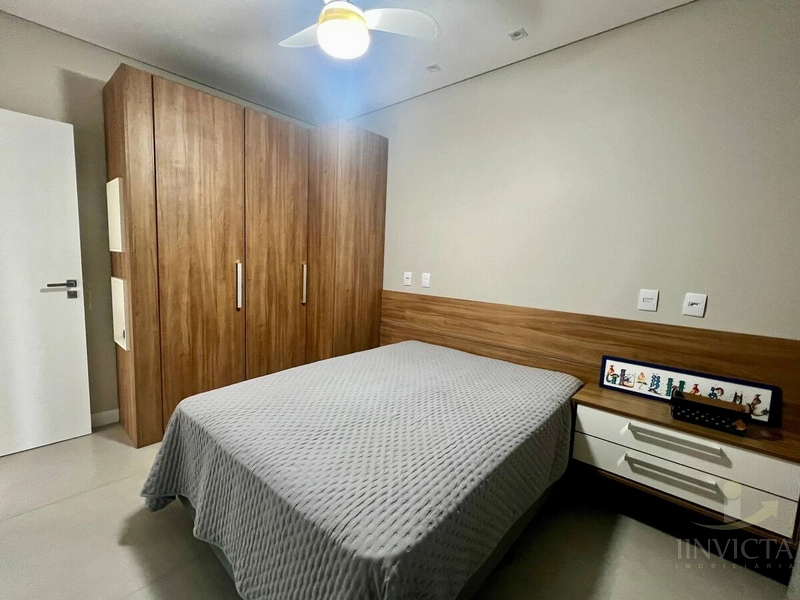 Casa em condomínio fechado disponível para locação anual: 17ª foto da galeria de imagens do imóvel