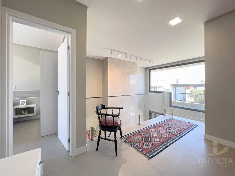 Casa em condomínio fechado disponível para locação anual: 4ª foto da galeria de imagens do imóvel