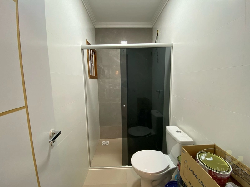 CASA NOVA, TERRENO INTEIRO, POUCOS METROS DO MAR!: 7ª foto da galeria de imagens do imóvel
