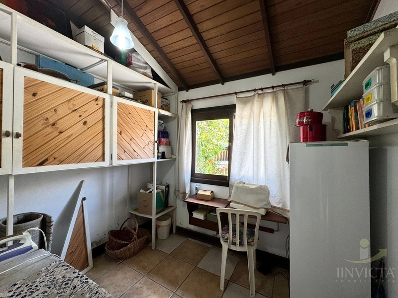 CASA NA ZONA NOVA!TERRENO INTEIRO, 3 DORMITÓRIOS, SUÍTE! MOBILIADA!: 22ª foto da galeria de imagens do imóvel