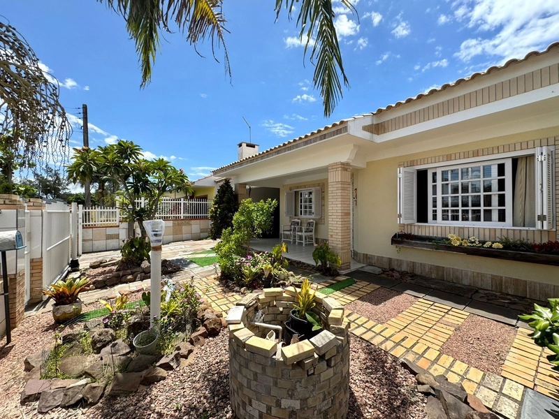 CASA NA ZONA NOVA!TERRENO INTEIRO, 3 DORMITÓRIOS, SUÍTE! MOBILIADA!: 5ª foto da galeria de imagens do imóvel