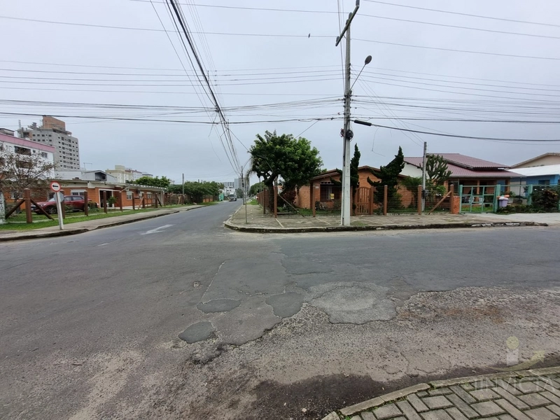 Casa de esquina com grande potencial comercial! Terreno12x28!: 10ª foto da galeria de imagens do imóvel