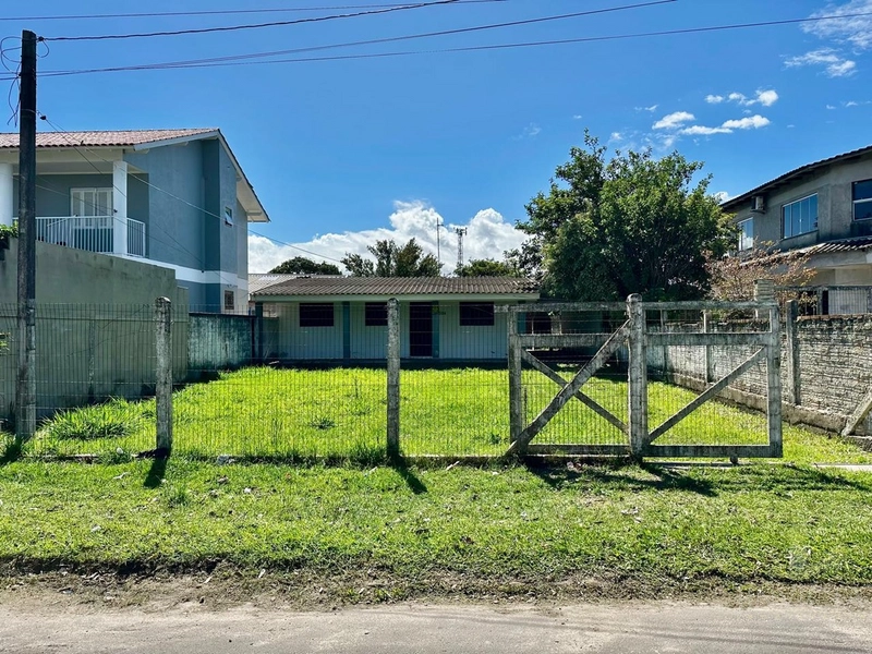 Zona Nova! Casa com terreno de 420mts2! Bem localizada!: 1ª foto da galeria de imagens do imóvel