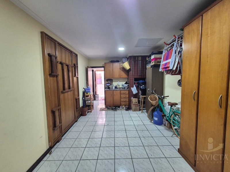 CASA DE ESQUINA NO CENTRO ESPERANDO POR VOCÊ: 9ª foto da galeria de imagens do imóvel