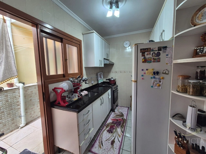 CASA DE ESQUINA NO CENTRO ESPERANDO POR VOCÊ: 11ª foto da galeria de imagens do imóvel