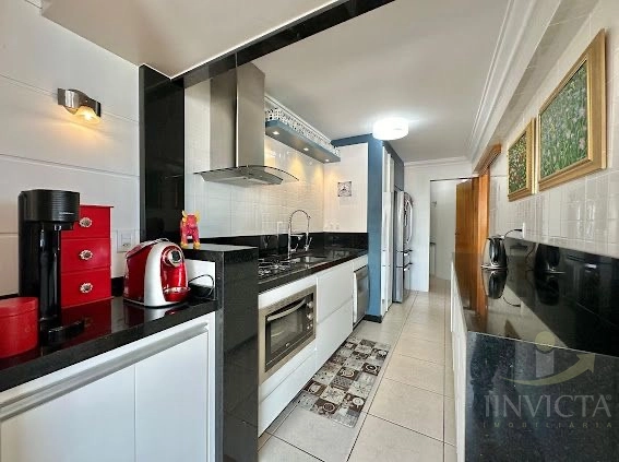 AMPLO 4 DORMITÓRIOS  DE FRENTE PARA PRAÇAA POUCOS  METROS DO MAR!!!!: 18ª foto da galeria de imagens do imóvel