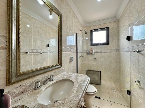 AMPLO 4 DORMITÓRIOS  DE FRENTE PARA PRAÇAA POUCOS  METROS DO MAR!!!!: 9ª foto da galeria de imagens do imóvel