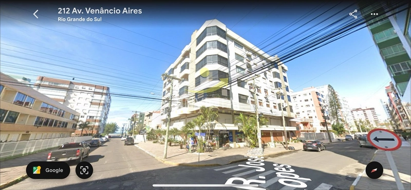 EXCELENTE 2 DORMITÓRIOS COM TERRAÇO A POUCOS METROS DO MAR!!!: 2ª foto da galeria de imagens do imóvel