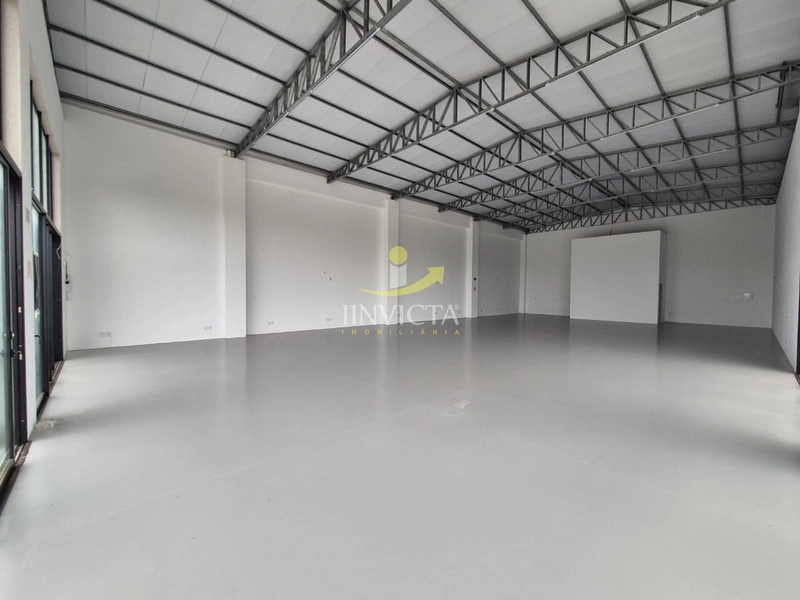 Loja de esquina com 300m², estacionamento privativo amplo.: 8ª foto da galeria de imagens do imóvel
