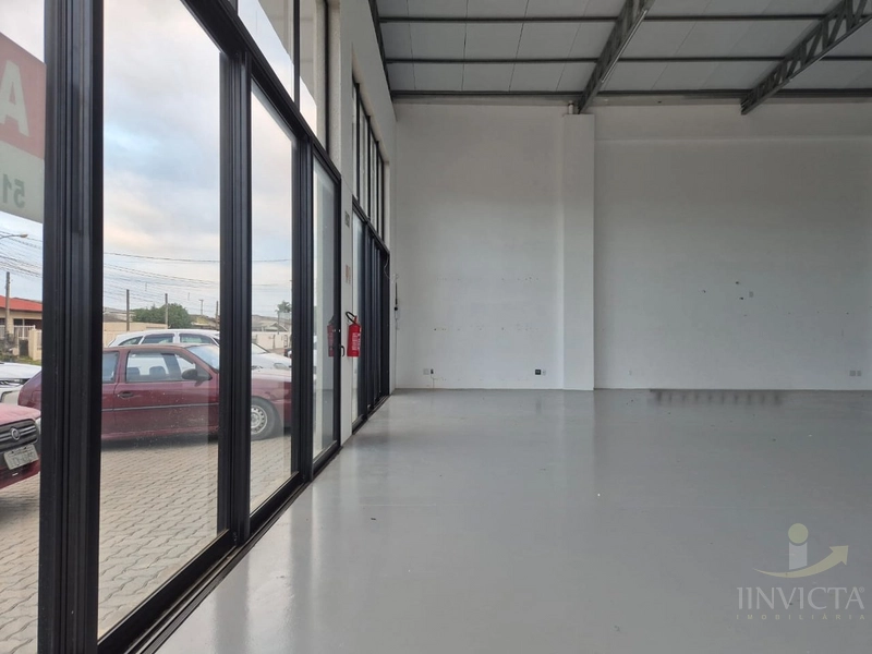 Loja de esquina com 300m², estacionamento privativo amplo.: 4ª foto da galeria de imagens do imóvel