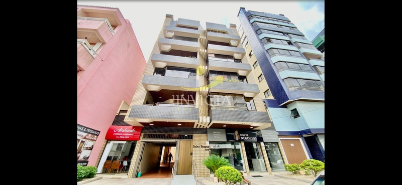 OPORTUNIDADE NO CENTRO!  SACADA COM CHURRASQUEIRA, MOBILIADO!: 6ª foto da galeria de imagens do imóvel