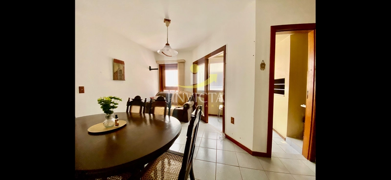 OPORTUNIDADE NO CENTRO!  SACADA COM CHURRASQUEIRA, MOBILIADO!: 11ª foto da galeria de imagens do imóvel