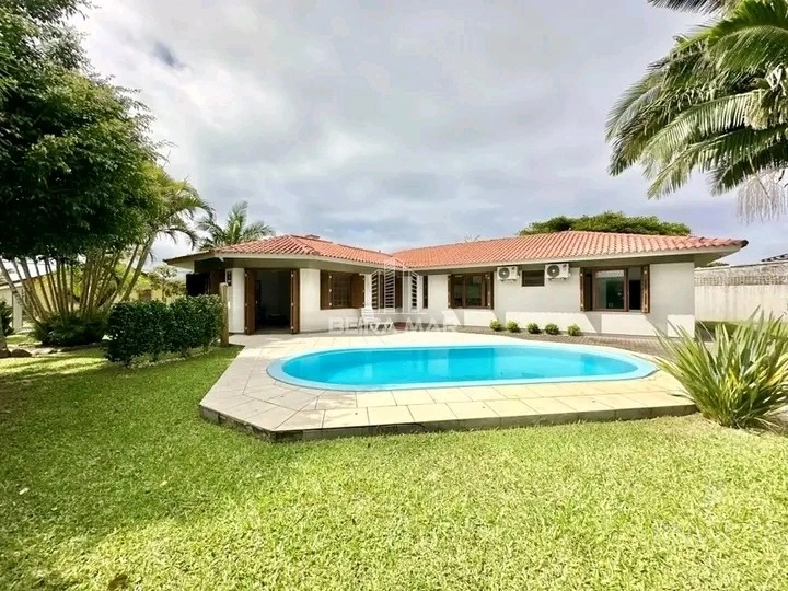 CASA COM DOIS TERRENOS E PISCINA NO CENTRO DE XANGRILA: 9ª foto da galeria de imagens do imóvel