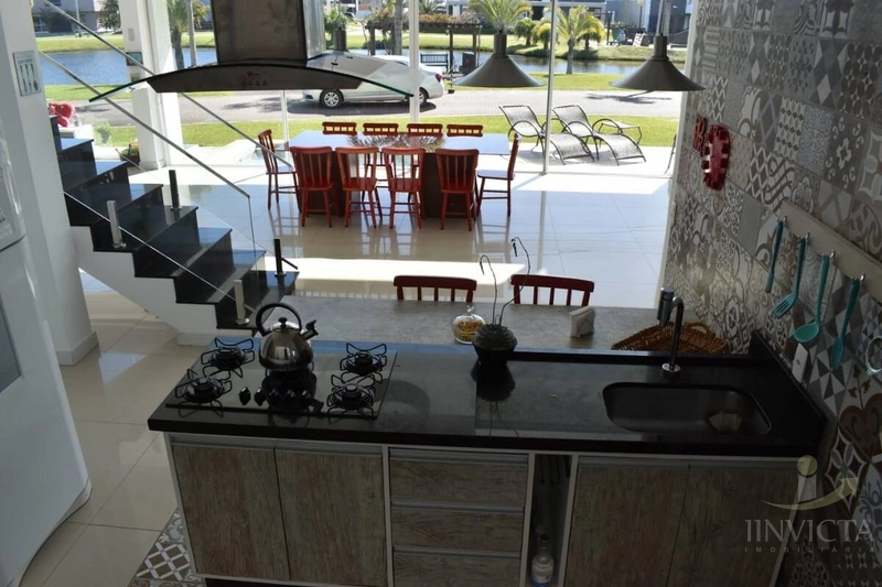 LINDA CASA EM CONDOMINIO COM PISCINA PRIVATIVA: 13ª foto da galeria de imagens do imóvel