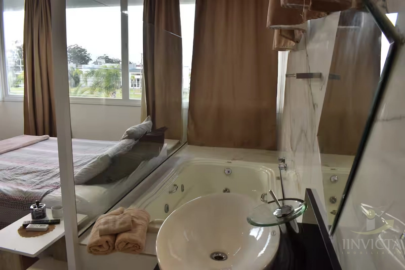LINDA CASA EM CONDOMINIO COM PISCINA PRIVATIVA: 5ª foto da galeria de imagens do imóvel