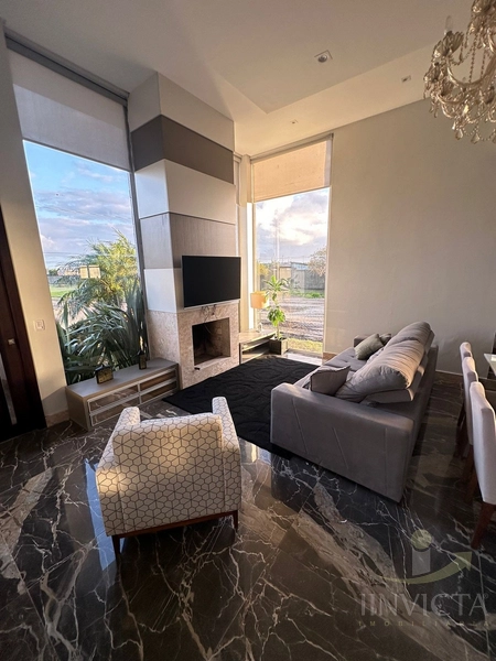 CASA EM CONDOMINIO FECHADO DISPONIVEL PARA LOCAÇÃO ANUAL: 1ª foto da galeria de imagens do imóvel