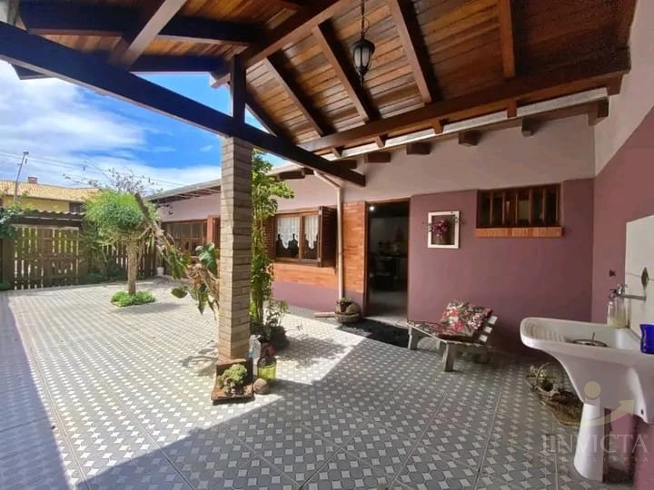 CASA AMPLA PRÓXIMO AO MAR EM XANGRILA: 6ª foto da galeria de imagens do imóvel
