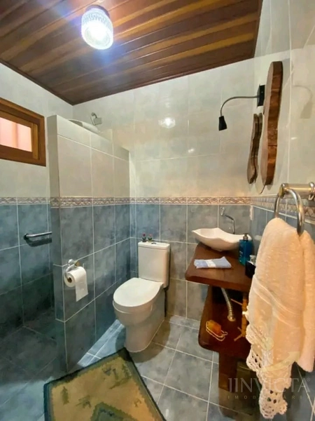 CASA AMPLA PRÓXIMO AO MAR EM XANGRILA: 4ª foto da galeria de imagens do imóvel