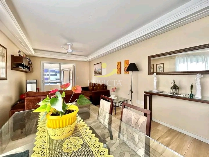 APARTAMENTO COM SACADA DE FRENTE PRÓXIMO AO MAR: 2ª foto da galeria de imagens do imóvel