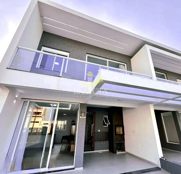 Sobrado frente mar, novo, mobiliado, 36X: 1ª foto da galeria de imagens do imóvel