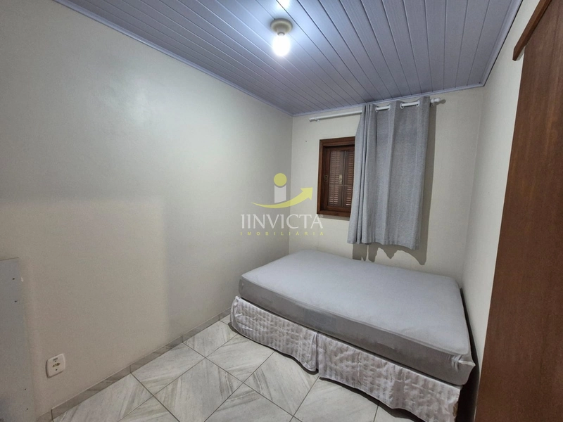 Casa térrea de esquina, 02 dormitórios com pátio cercado.: 11ª foto da galeria de imagens do imóvel