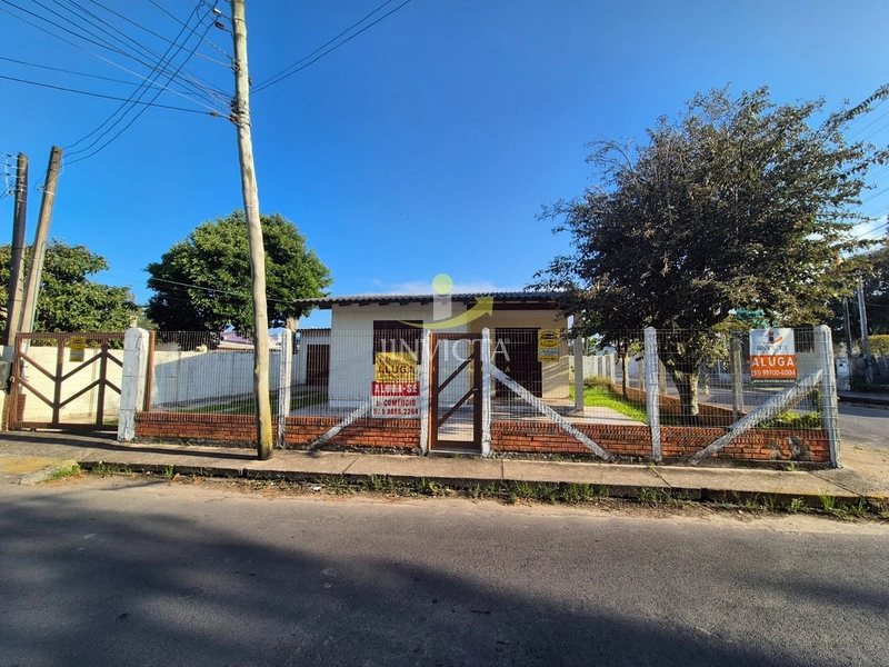 Casa térrea de esquina, 02 dormitórios com pátio cercado.: 2ª foto da galeria de imagens do imóvel