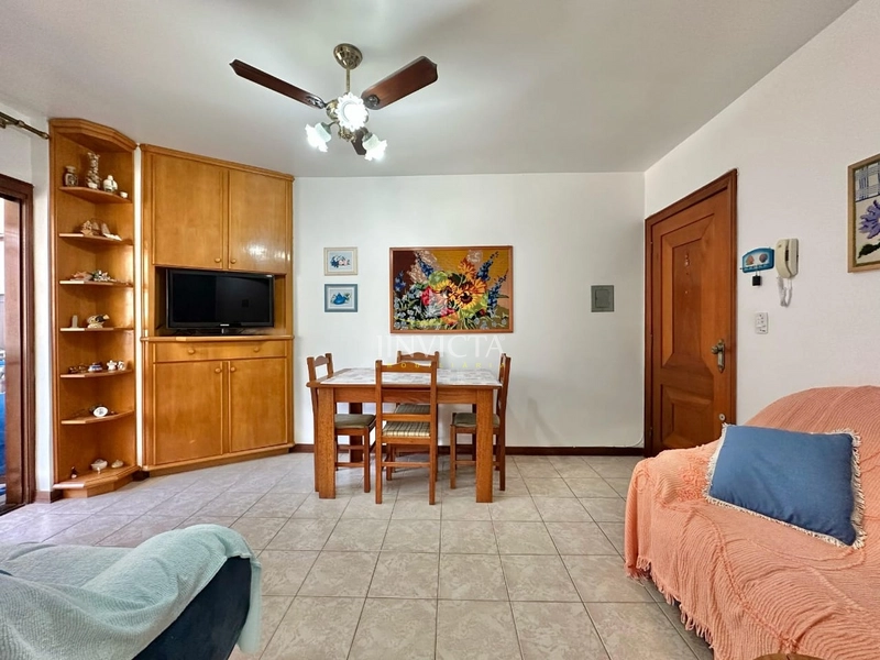 Apartamento de 2 dormitórios disponível para locação de temporada.: 4ª foto da galeria de imagens do imóvel