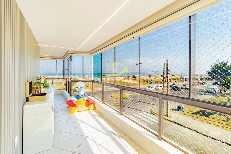 Apartamento à Venda – Frente Mar com Sofisticação e Vista Panorâmica: 3ª foto da galeria de imagens do imóvel