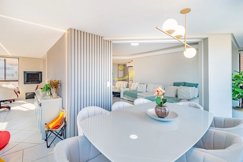Apartamento à Venda – Frente Mar com Sofisticação e Vista Panorâmica: 8ª foto da galeria de imagens do imóvel