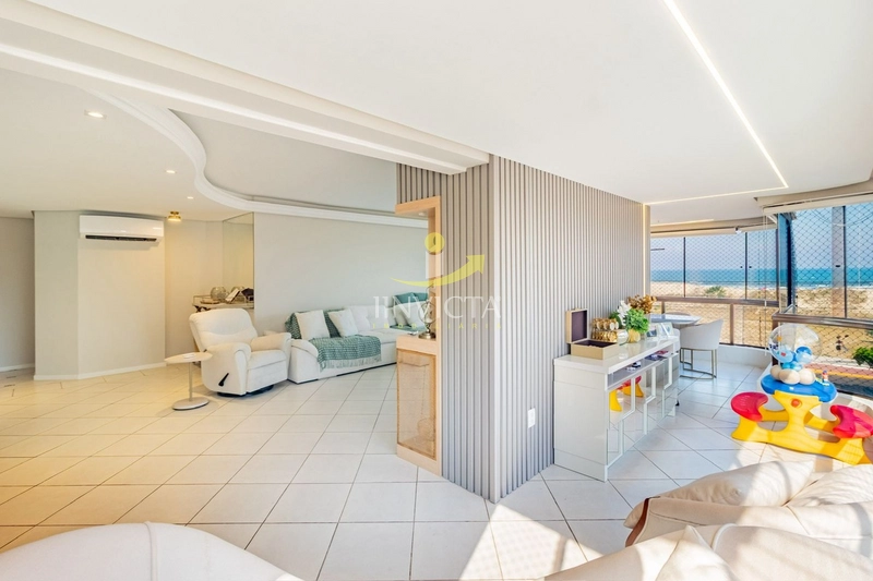 Apartamento à Venda – Frente Mar com Sofisticação e Vista Panorâmica: 9ª foto da galeria de imagens do imóvel