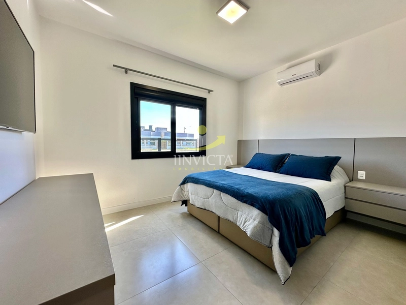 CASA MOBILIADA A DUAS QUADRAS DO MAR EM CAPÃO DA CANOA: 6ª foto da galeria de imagens do imóvel