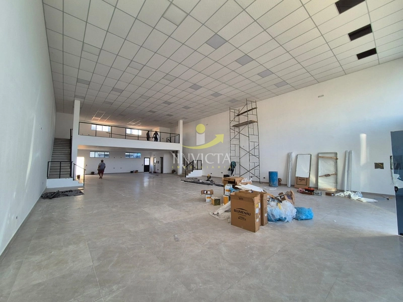 Excelente oportunidade para o seu negócio! Imóvel com 325 m² de área.: 3ª foto da galeria de imagens do imóvel