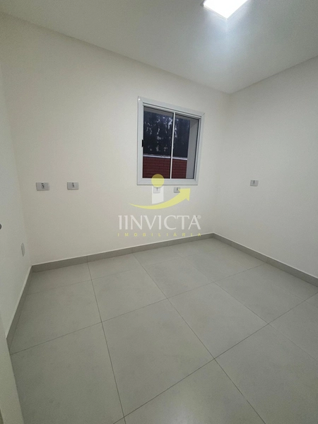 Casa comercial disponível para locação anual.: 11ª foto da galeria de imagens do imóvel