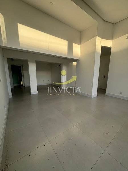 Casa comercial disponível para locação anual.: 2ª foto da galeria de imagens do imóvel
