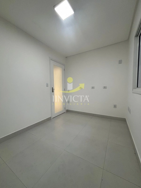 Casa comercial disponível para locação anual.: 13ª foto da galeria de imagens do imóvel
