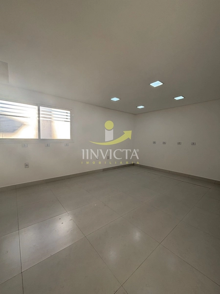Casa comercial disponível para locação anual.: 5ª foto da galeria de imagens do imóvel